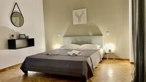 2 عدّة غرف نوم وبديكورات فريدة لكل غرفة وطراز فريد لكل وحدة