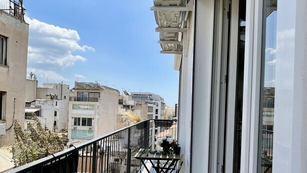 Unclassified image, 1 of 32, button - Amazing apt. close to cultural sites (Athens)
