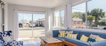 Pet Friendly Cottage Minutes from the KB Pier