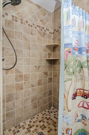 Towels - Pet Friendly Cottage Minutes from the KB Pier (Kure Beach)