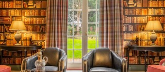 This magnificent Grade II listed farmhouse dating from the 17th century sits proudly within 500 acre