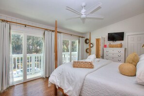 5 bedrooms, iron/ironing board, free WiFi, bed sheets - "Driftwood" in S. Forest Beach! (Hilton Head Island)