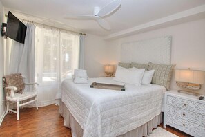 5 bedrooms, iron/ironing board, free WiFi, bed sheets