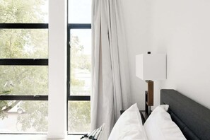 3 bedrooms, desk, iron/ironing board, WiFi - Urban Oasis | Rooftop Delight | Peloton | RiNo (Denver)