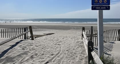 Adorable Beach Retreat in the Tranquility of Residential North Wildwood!