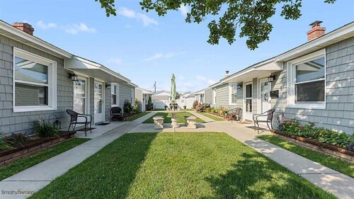 Adorable Beach Retreat in the Tranquility of Residential North Wildwood!
