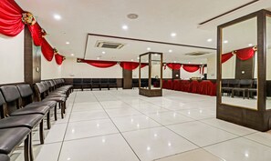 Banquet hall - Treebo Mohit Regency (Bhopal)