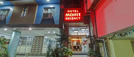 Front of property – evening/night