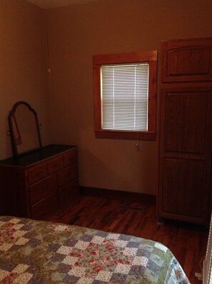 2 habitaciones, wifi gratis y ropa de cama
