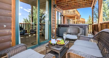 Ogallala Peak W/ HOT TUB and A/C at Mary's Lake!