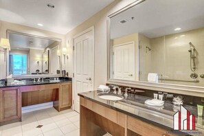 Shower, hair dryer, towels, soap - MGM Signature-10-714 1Br Balcony Suite Accessible (Las Vegas)