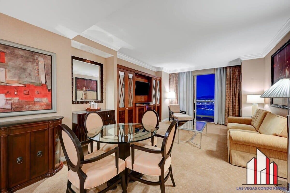 Televisión y oficina 