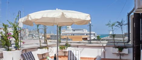 Apartment, 2 Bedrooms | Terrace/patio