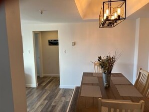 Dining - Sugar In The Sky - Quiet End Unit w/ Air Conditioning & Work Space (Sugar Mountain)