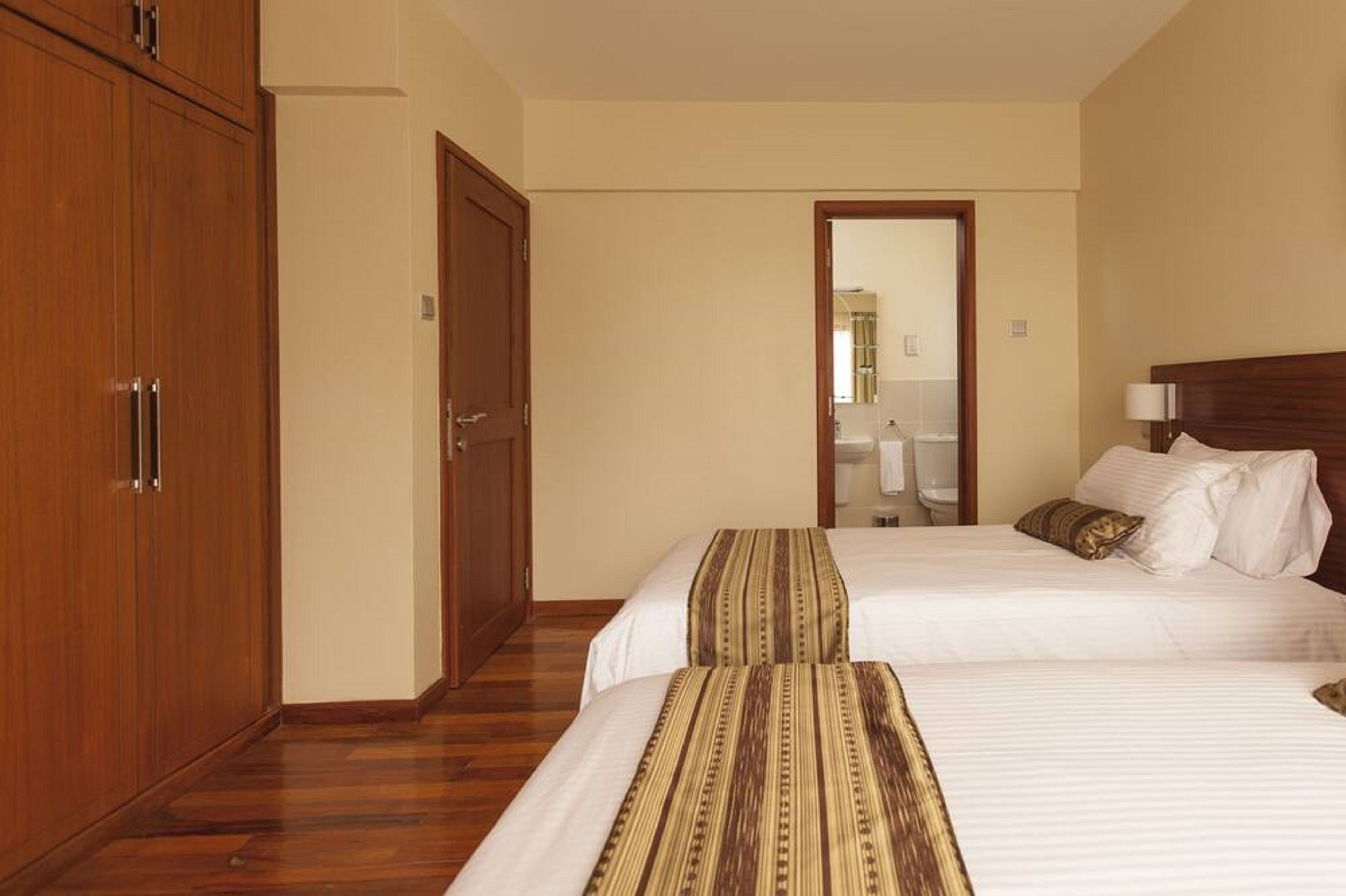 Superior-Doppel- oder -Zweibettzimmer