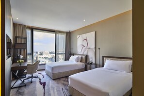 Premium bedding, minibar, in-room safe, desk - Crowne Plaza West Cairo Arkan by IHG (Sheikh Zayed City)