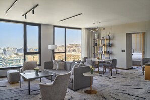 Premium bedding, minibar, in-room safe, desk - Crowne Plaza West Cairo Arkan by IHG (Sheikh Zayed City)
