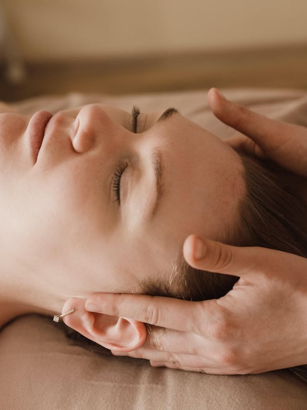 Body treatments, deep-tissue massages, Swedish massages, sports massages