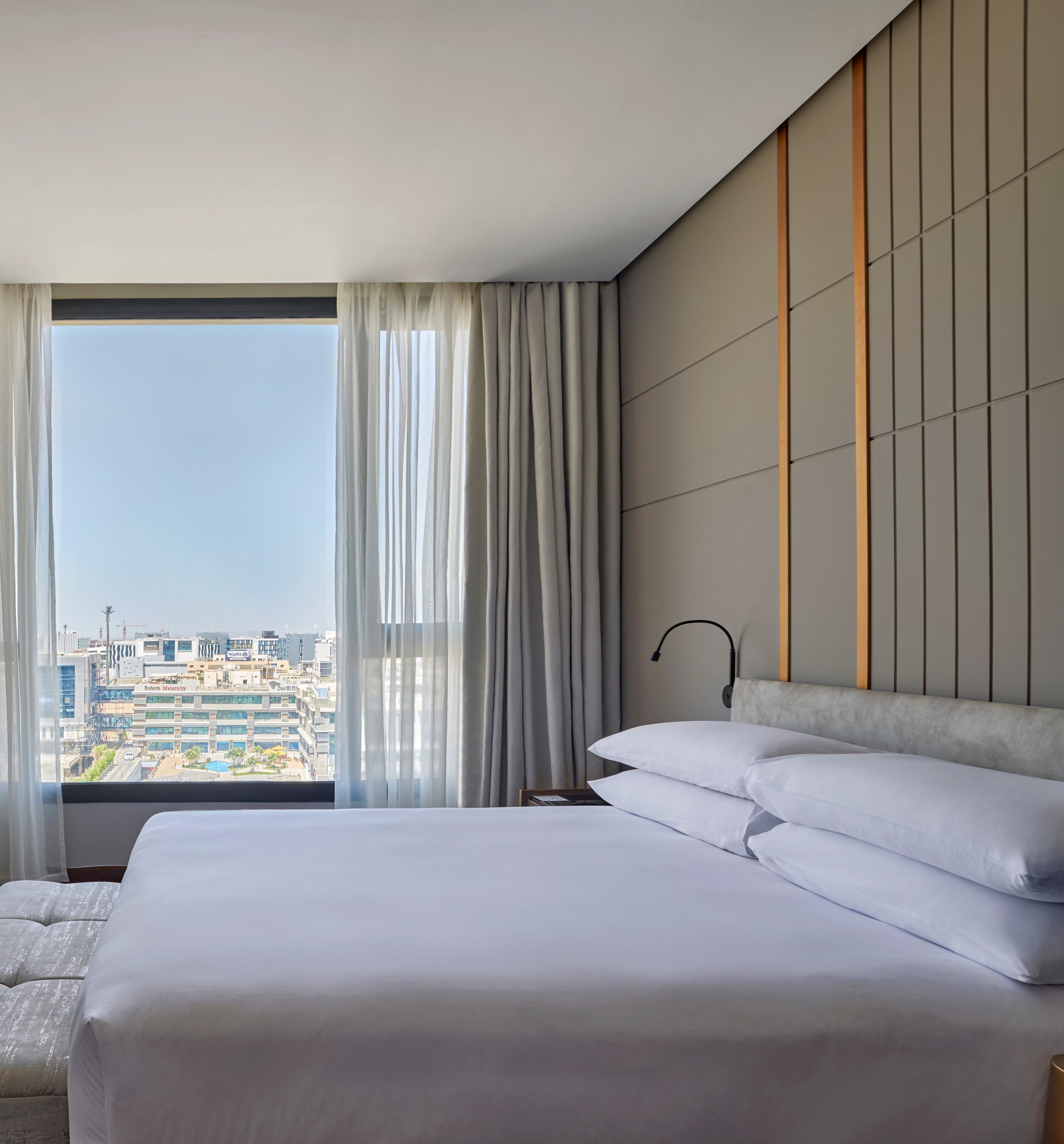 Club Suite, 1 King Bed, Club lounge access (Arkan)