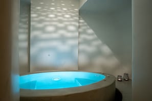 Honeymoon Suite with Sea View & Hot Tub | 1 quarto, roupas de cama de algodão egípcio, roupas de cama premium