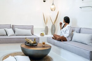 Interior - Terra e Lavoro Luxury Suite (Santorini)