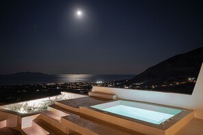 Honeymoon Suite with Sea View & Hot Tub | Terrace/patio - Terra e Lavoro Luxury Suite (Santorini)