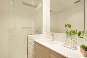 Hair dryer, towels