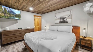 2 habitaciones, tabla de planchar con plancha, cuna de viaje y wifi 
