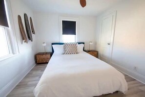 2 habitaciones, tabla de planchar con plancha, cuna de viaje y wifi 