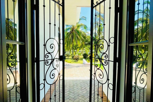 Welcome to paradise!