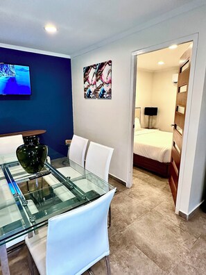 3 camere, una cassaforte in camera, ferro/asse da stiro, Wi-Fi gratuito