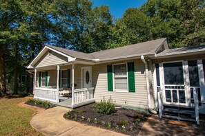 المنشأة من الخارج