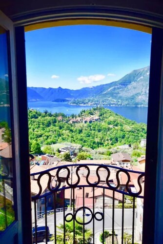 FANTASTIC VILLA WITH TERRACE