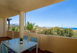 Outdoor dining - Alboran Hills  5006 Sea & Sun (Manilva)