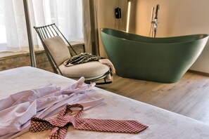 Chambre Design, 1 grand lit, terrasse, vue vignoble