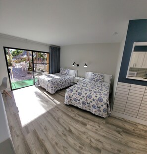 1 slaapkamer, een strijkplank/strijkijzer, beddengoed