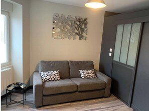 TV - 🌠Au Petit Chaleureux🌠 City center - Wi-Fi - free parking (Niort)