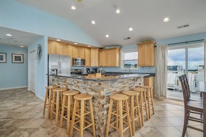 Fridge, microwave, oven, stovetop - Beautiful Beach Palace With a Gorgeous View! (Virginia Beach)