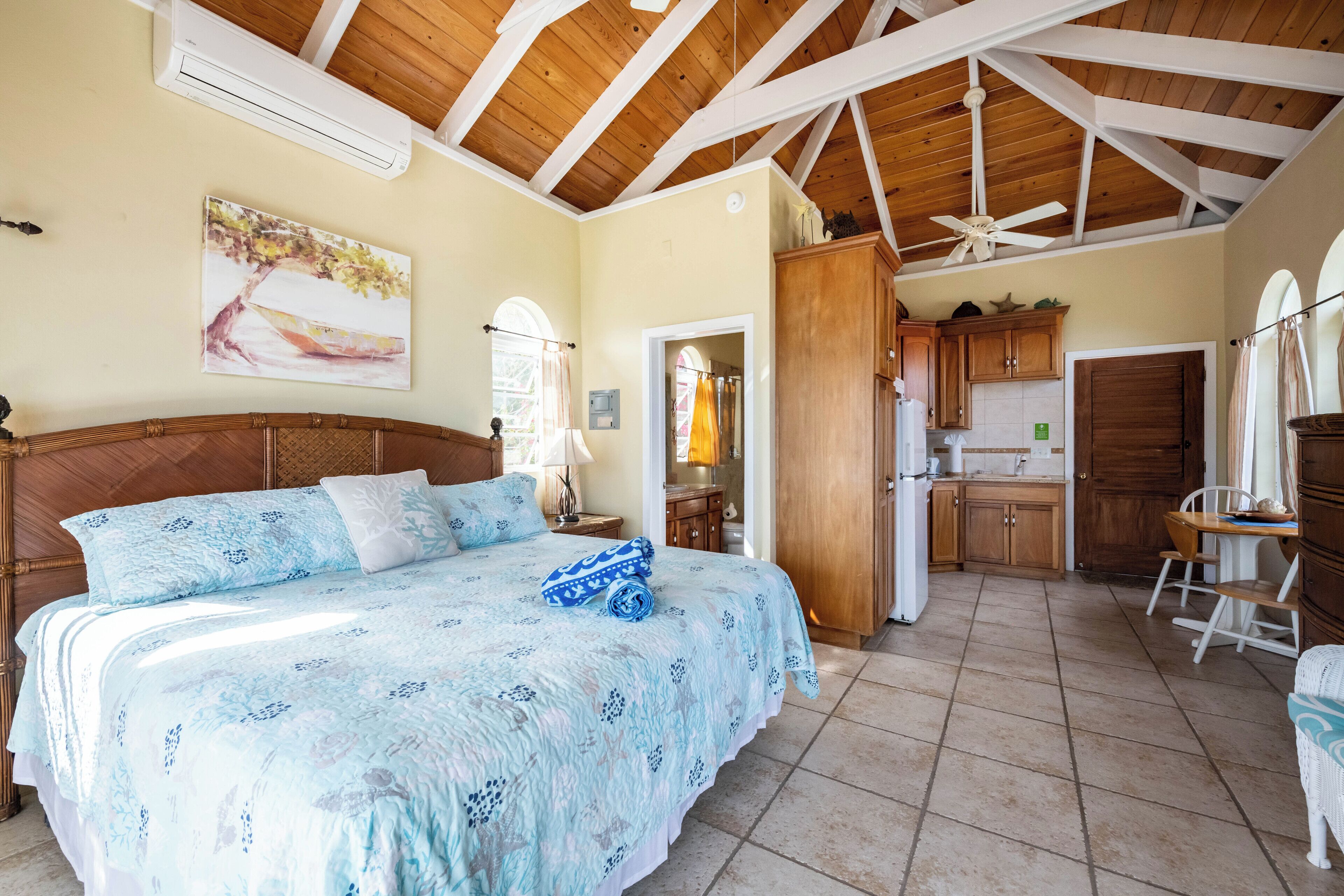 3 bedrooms, free WiFi, bed sheets