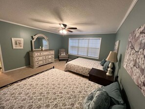 4 habitaciones, wifi gratis y ropa de cama