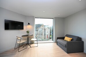 1 bedroom, premium bedding, in-room safe, blackout drapes - Staycity Aparthotels, Dublin, Mark Street (Dublin)