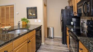 Condo (Millrace 7-B) | Exterior