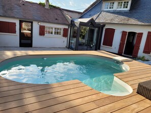 Beheizter Pool