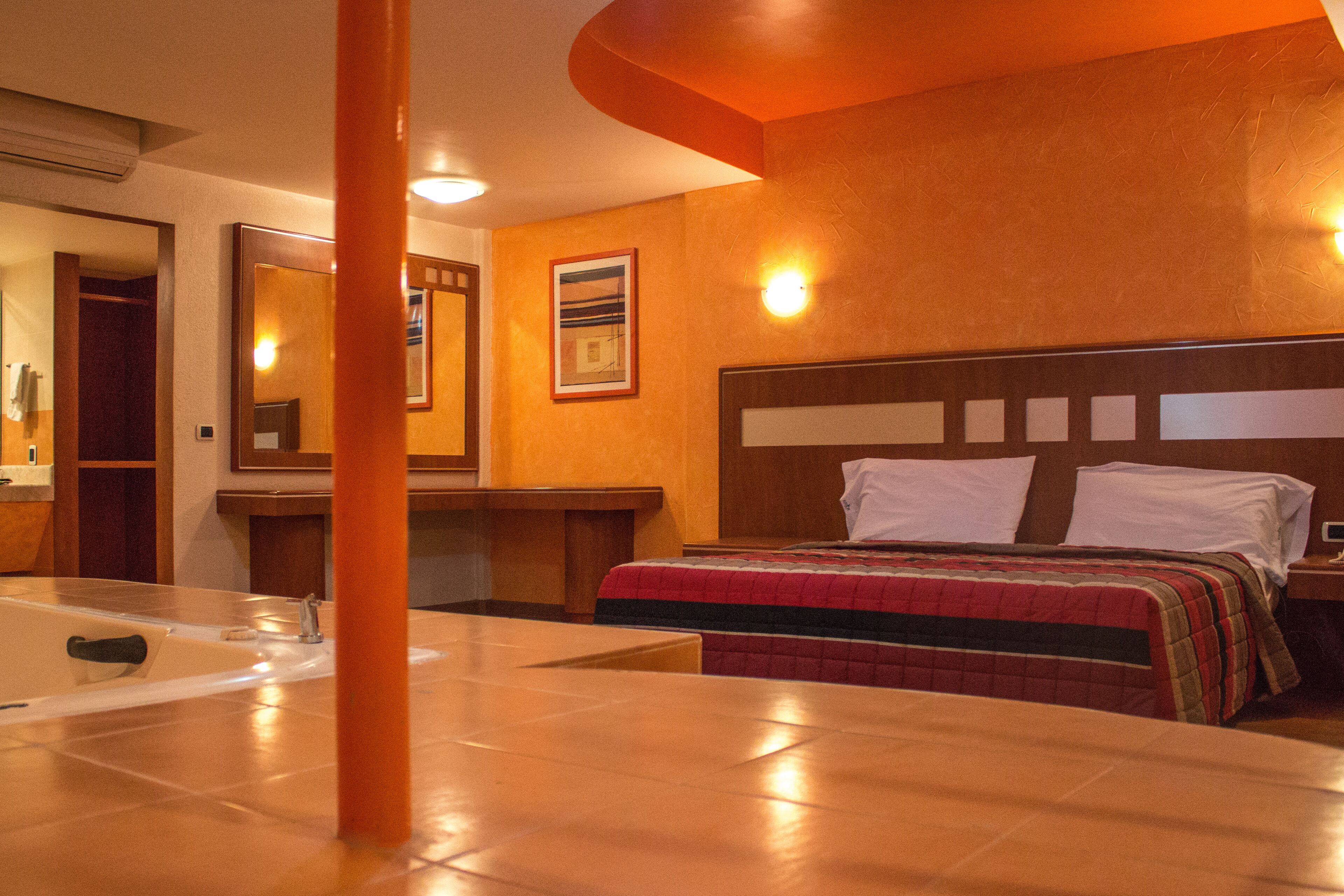 Premium Room | Hypo-allergenic bedding, laptop workspace, soundproofing, free WiFi