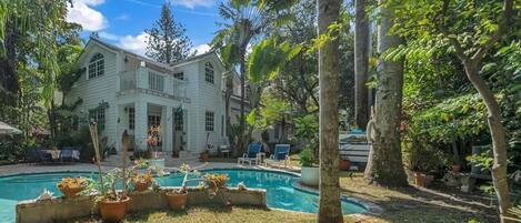 室外泳池、暖水池