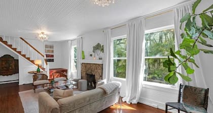 Coconut Grove Villa with Pool & Guest House.