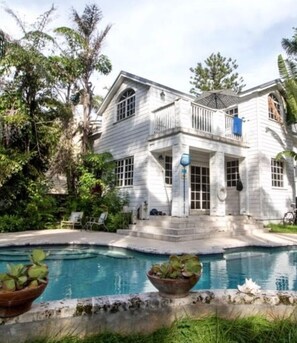 Outdoor pool, a heated pool - NE Coconut Grove pool home, family & pet friendly, huge yard, & guest house. (Coconut Grove)