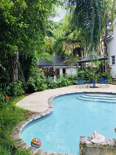 Coconut Grove Villa with Pool & Guest House.