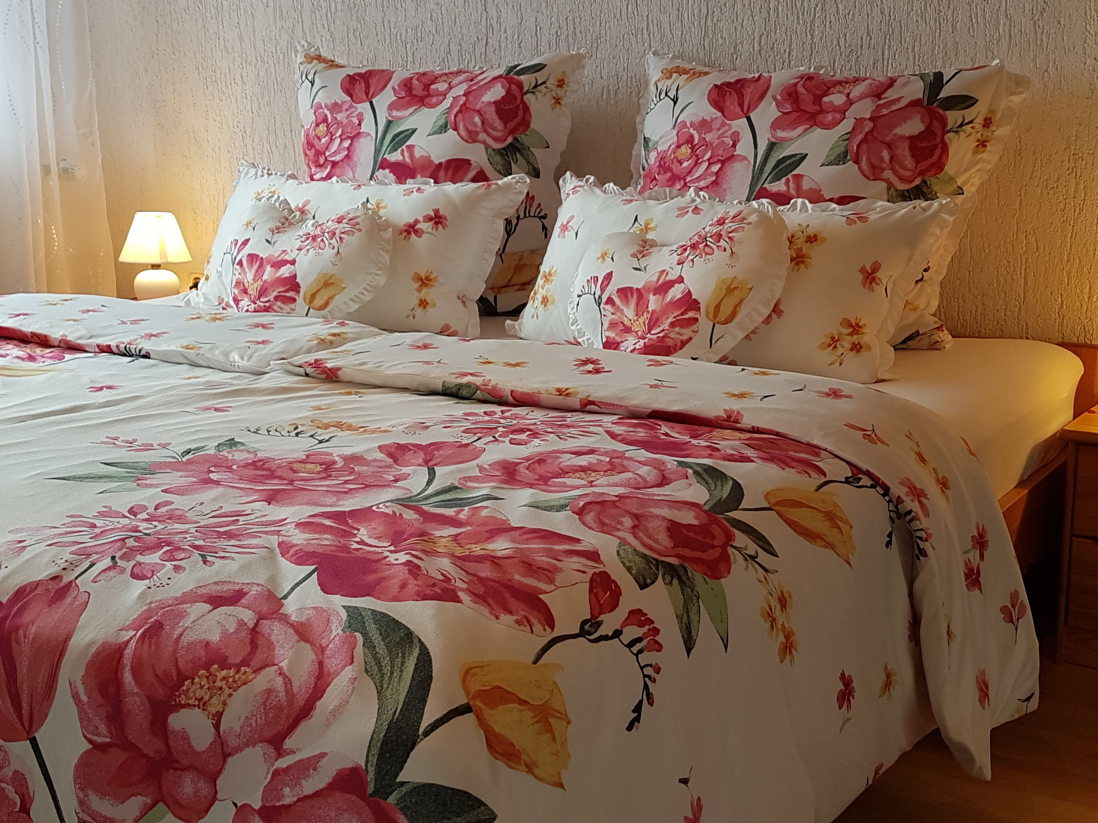 2 Schlafzimmer, Reisekinderbett, kostenloses WLAN, Bettwäsche