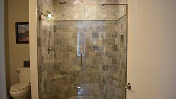 Condo (DB301 East Rochester Avenue, Unit 106) | Bathroom